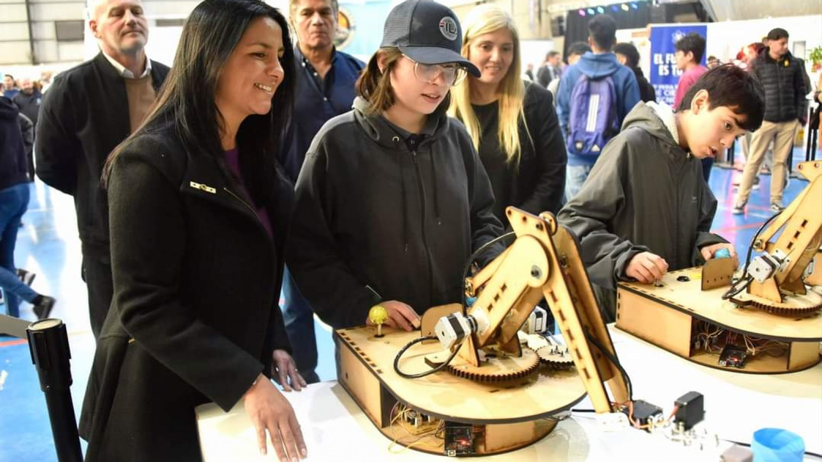 Se realizó la Feria de Ciencia y Tecnología en Malvinas Argentinas